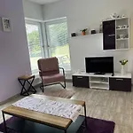 Na Rozcesti 아파트 *
