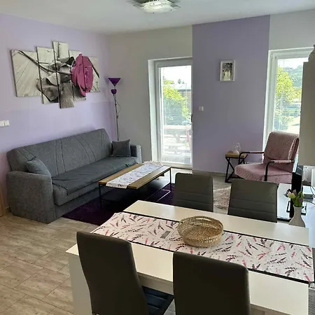 Na Rozcesti Apartment *